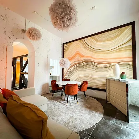 Fullest Apartment *